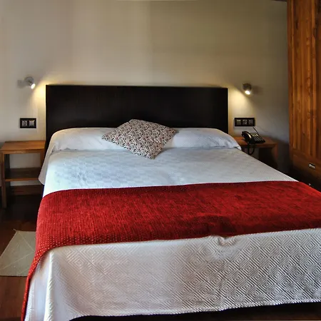 Hotel Rural El Mondalon