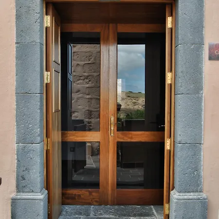 Hotel Rural El Mondalon 4*