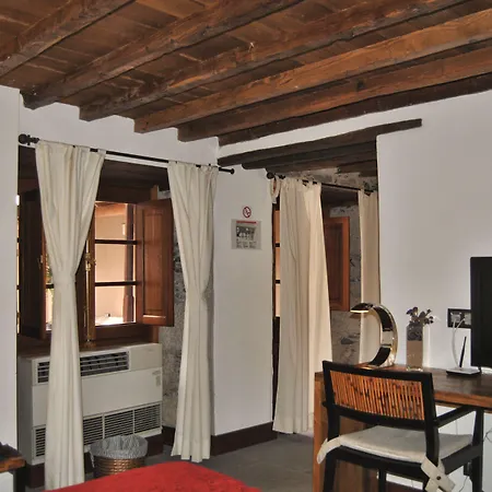 Rural El Mondalon Hotel 4*