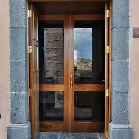 Rural El Mondalon Hotel