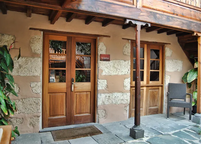 Hotel Rural El Mondalon 4*