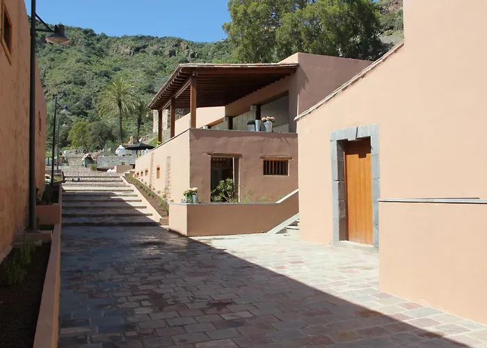 Hotel Rural El Mondalon